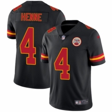 Men's Nike Kansas City Chiefs #4 Chad Henne Limited Black Rush Vapor Untouchable NFL Jersey